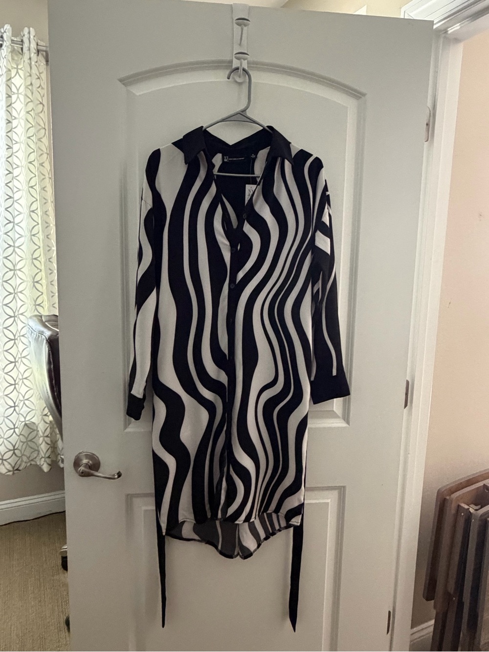 New York & Company Black & White Wave-Print Button-Front Shirt Dress